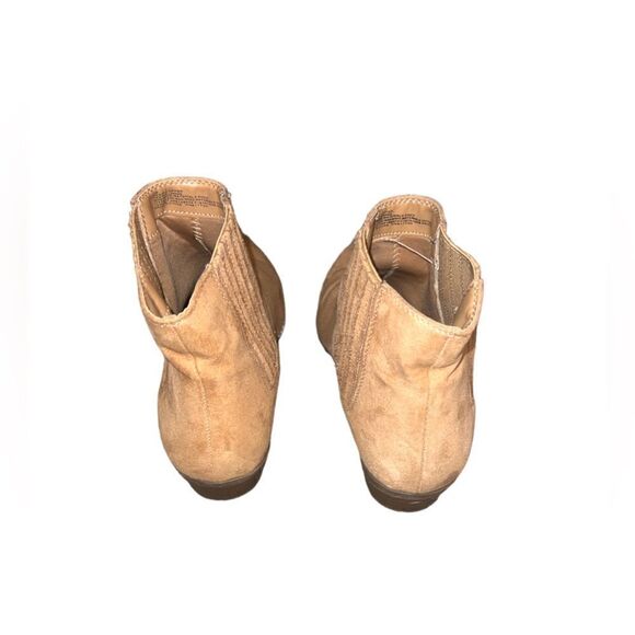 Universal Thread Tan Boots - Picture 4 of 5